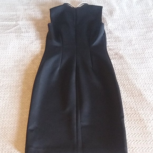 Calvin Klein Women's Scuba Sheath Sleeveless Dress - Color Black - Size 4 - Picture 8 of 16